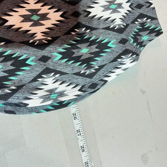 Victoria’s Secret Tribal Southwestern Print Long Sleeve Ribbed Henley Top Small - Picture 8 of 8